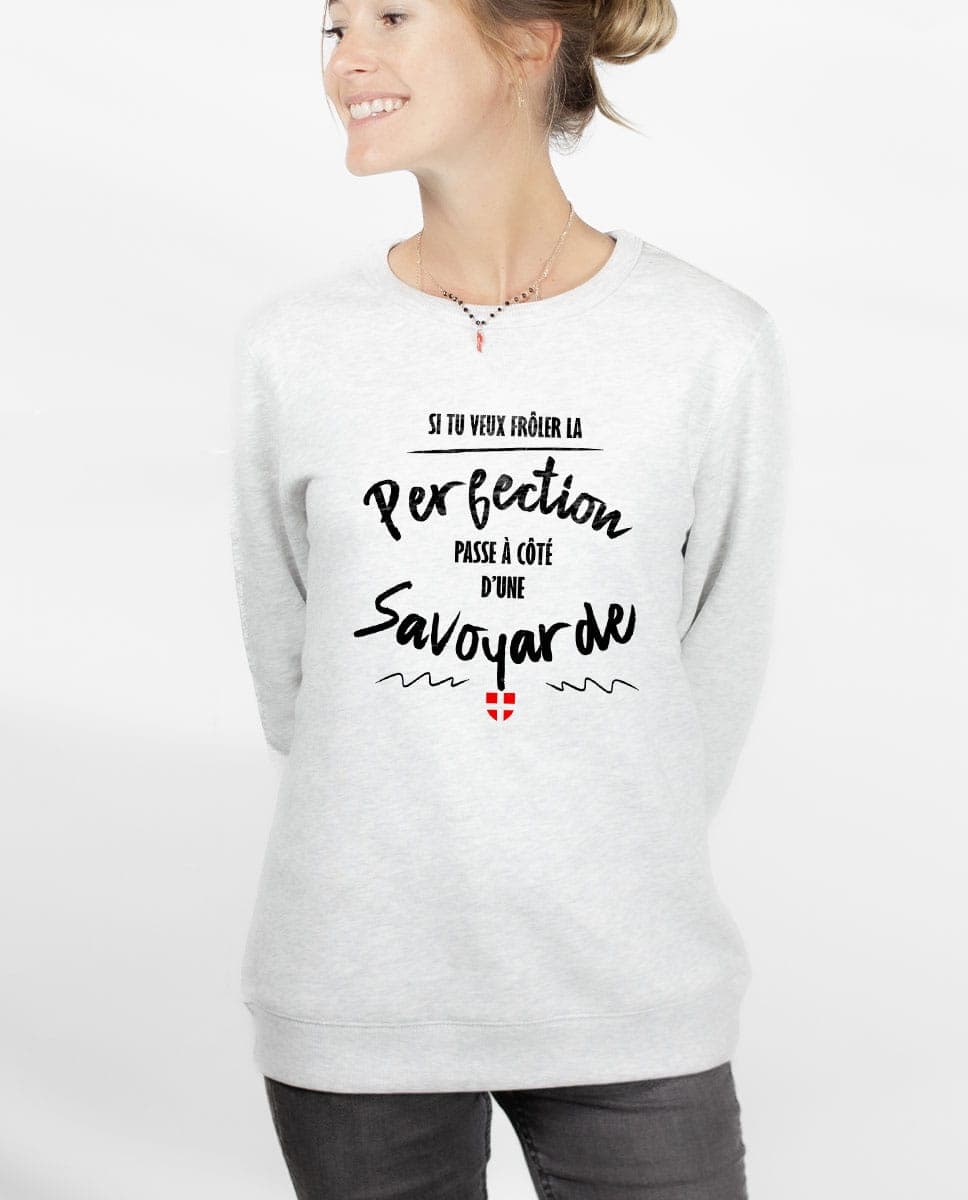 PULL FEMME : FRÔLE LA PERFECTION PASSE À CÔTÉ D'UNE SAVOYARDE – Image 11