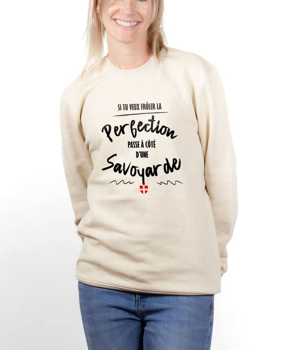 PULL FEMME : FRÔLE LA PERFECTION PASSE À CÔTÉ D'UNE SAVOYARDE – Image 6