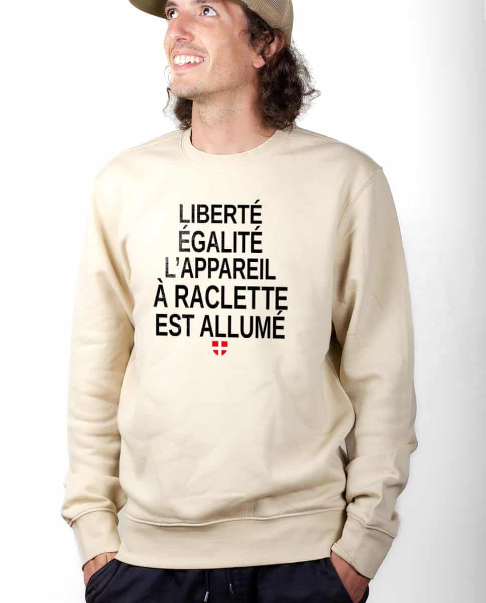 PULL HOMME : LIBERTÉ ÉGALITÉ L'APPAREIL À RACLETTE EST ALLUMÉ – Image 4