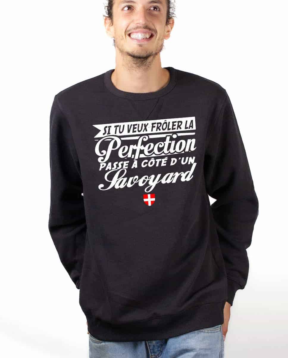PULL HOMME : FRÔLE LA PERFECTION PASSE À CÔTÉ D'UN SAVOYARD – Image 7