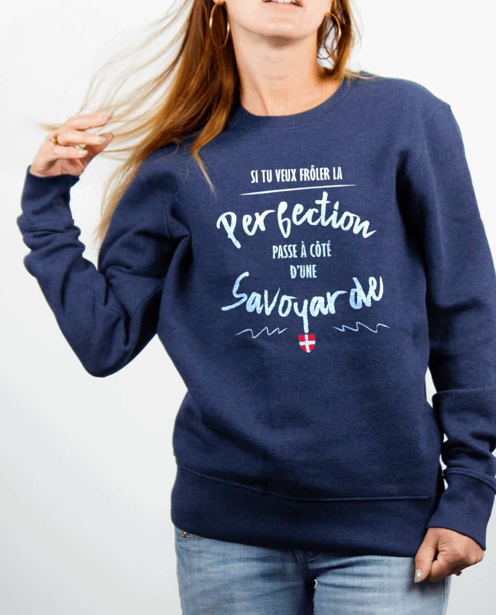 PULL FEMME : FRÔLE LA PERFECTION PASSE À CÔTÉ D'UNE SAVOYARDE – Image 4