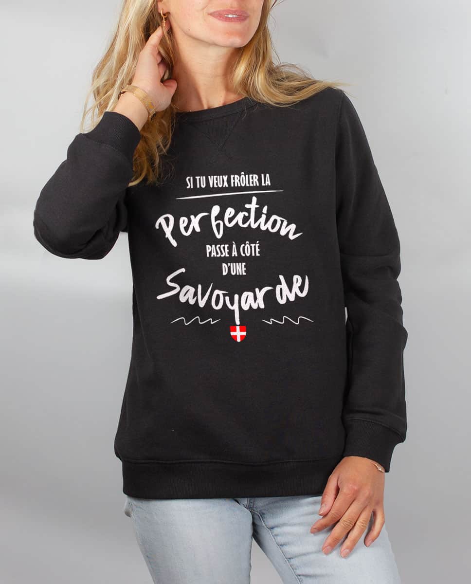 PULL FEMME : FRÔLE LA PERFECTION PASSE À CÔTÉ D'UNE SAVOYARDE – Image 2