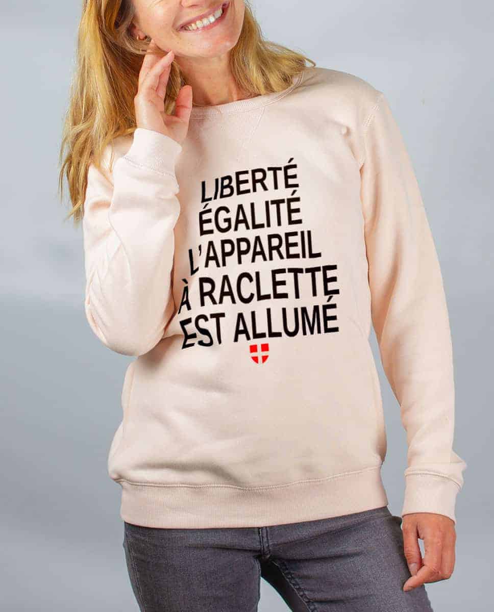 PULL FEMME : LIBERTÉ ÉGALITÉ L'APPAREIL À RACLETTE EST ALLUMÉ – Image 2